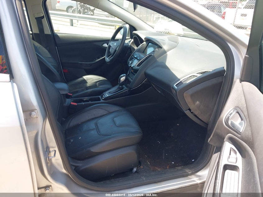 2017 Ford Focus VIN 1FADP3J29HL238086 IAAI salvage auction — FRONT END, Salvage Title, sold $625 on 2026-07-31 (photo 5)