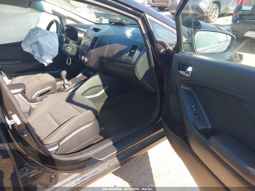 2016 Kia Forte VIN KNAFK4A69G5539189 IAAI salvage auction — FRONT END, Salvage (Texas), sold $400 on 2026-07-07 (photo 5)