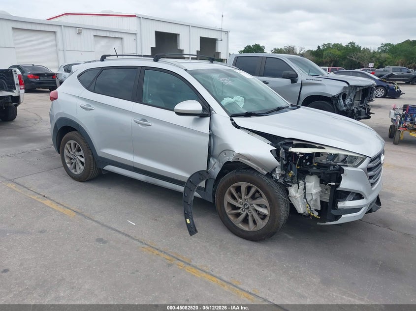 2017 Hyundai Tucson VIN KM8J33A49HU413646 IAAI salvage auction — RIGHT FRONT, Rebuildable (Florida), sold $2,650 on 2026-07-15 (photo 1)