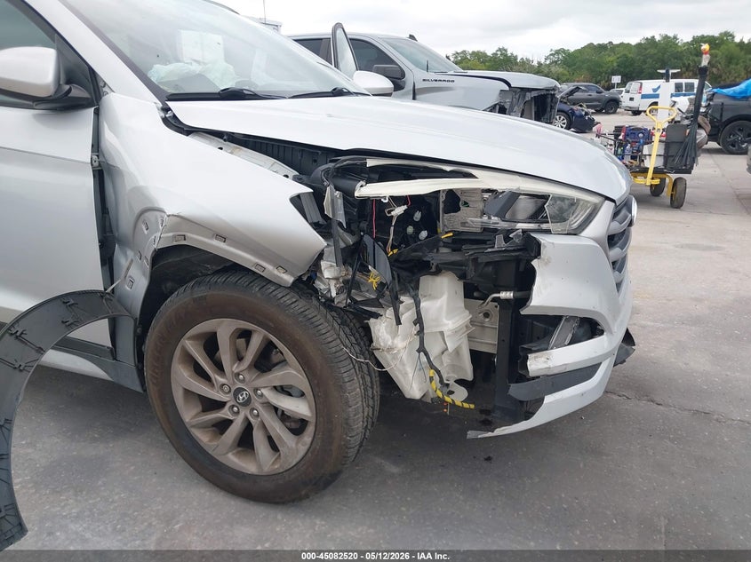 2017 Hyundai Tucson VIN KM8J33A49HU413646 IAAI salvage auction — RIGHT FRONT, Rebuildable (Florida), sold $2,650 on 2026-07-15 (photo 6)