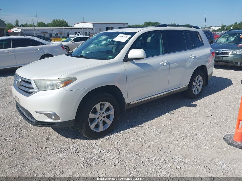 2013 Toyota Highlander VIN 5TDBK3EHXDS201183 IAAI salvage auction — HAIL, Clear (Missouri), sold $3,000 on 2026-07-06 (photo 2)