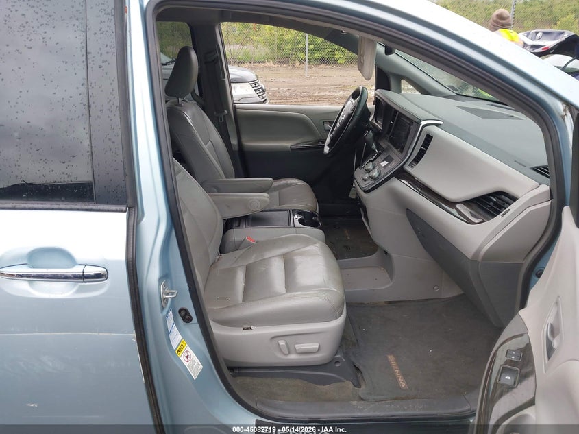 2016 Toyota Sienna VIN 5TDDK3DC4GS136382 IAAI salvage auction — RIGHT FRONT, Salvage (Pennsylvania), sold $25 on 2026-07-21 (photo 5)