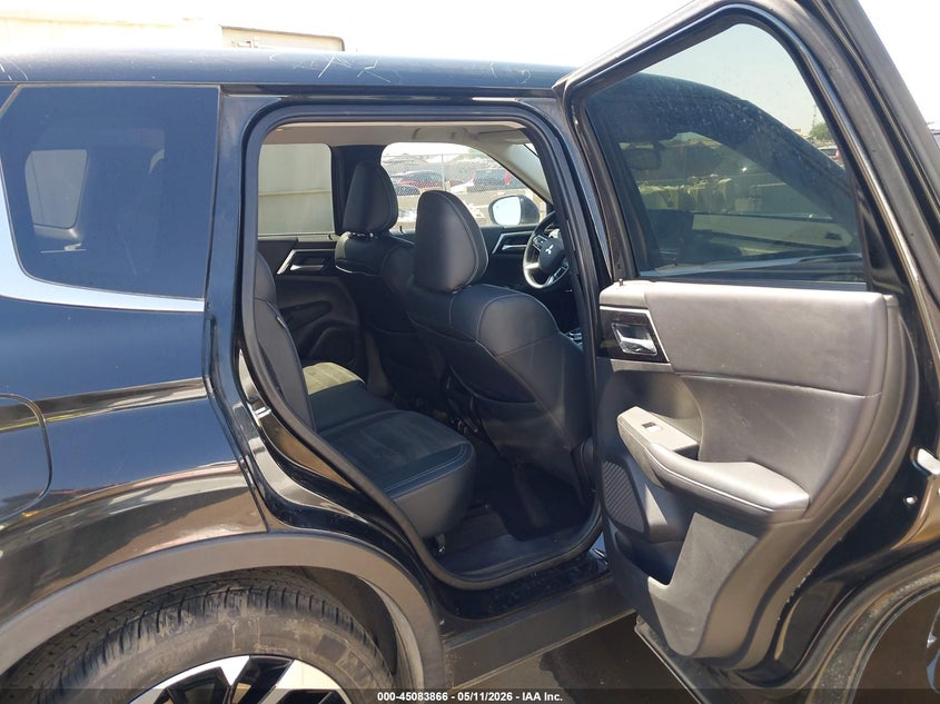 2023 Mitsubishi Outlander VIN JA4J3UA89PZ058356 IAAI salvage auction — FRONT END, Salvage (Arizona), sold $5,800 on 2026-07-28 (photo 8)