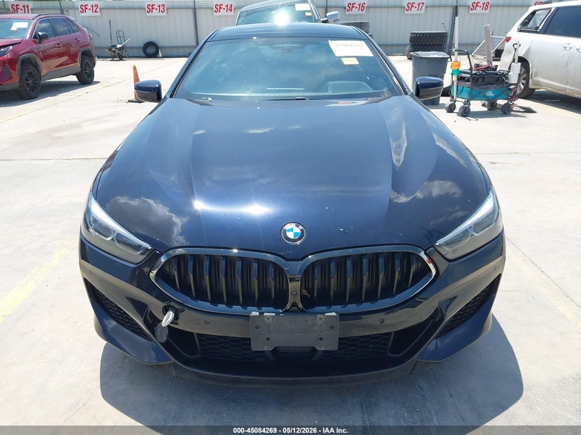 2022 BMW 8er VIN WBAGV8C01NCJ37008 IAAI salvage auction — ENGINE DAMAGE, Salvage Title, sold $18,700 on 2026-07-30 (photo 6)