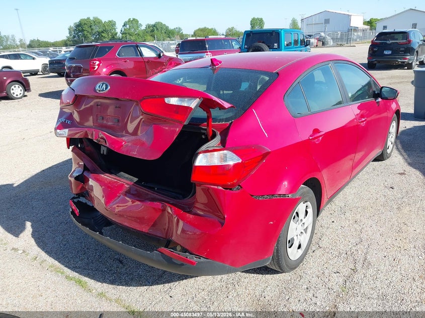 2016 Kia Forte VIN KNAFK4A62G5610751 IAAI salvage auction — REAR END, Salvage (Illinois), sold $325 on 2026-07-15 (photo 4)