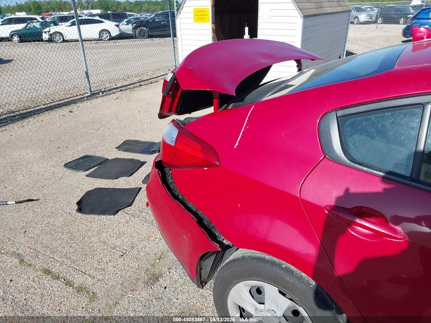2016 Kia Forte VIN KNAFK4A62G5610751 IAAI salvage auction — REAR END, Salvage (Illinois), sold $325 on 2026-07-15 (photo 6)
