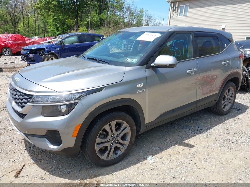 2023 Kia Seltos VIN KNDEPCAA7P7456377 IAAI salvage auction — RIGHT FRONT, Salvage (Pennsylvania), sold $5,700 on 2026-07-14 (photo 2)