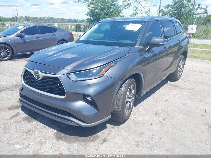 2021 Toyota Highlander VIN 5TDGZRAH2MS050320 IAAI salvage auction — RIGHT FRONT, Rebuildable (Florida), sold $13,650 on 2026-07-21 (photo 2)