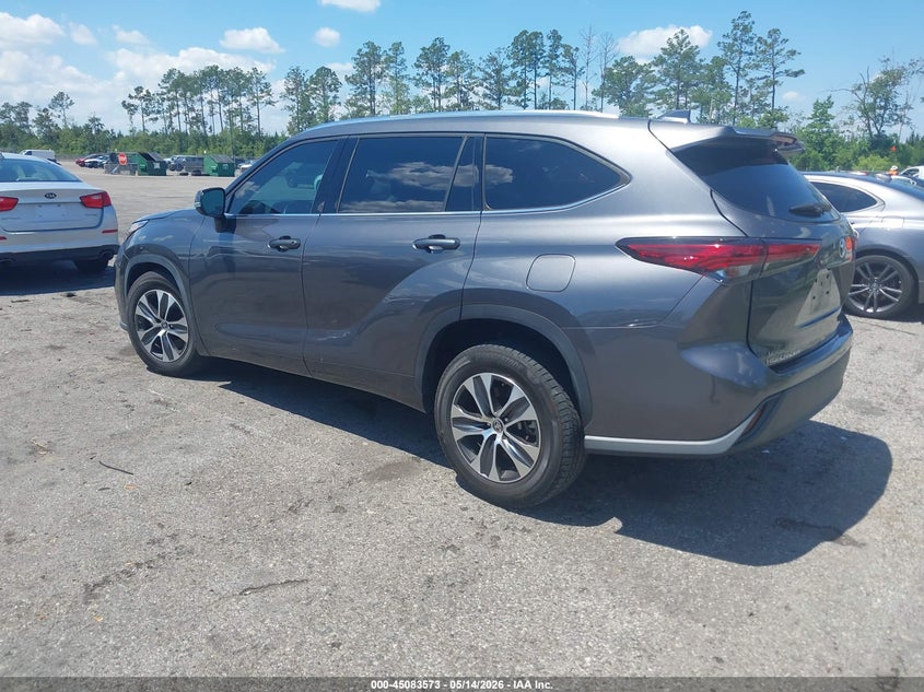 2021 Toyota Highlander VIN 5TDGZRAH2MS050320 IAAI salvage auction — RIGHT FRONT, Rebuildable (Florida), sold $13,650 on 2026-07-21 (photo 3)