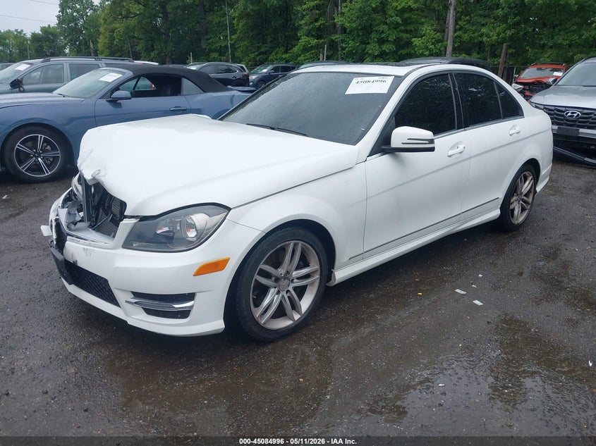 2013 Mercedes-benz C-klasse VIN WDDGF8AB0DG143951 IAAI salvage auction — FRONT END, Salvage - 75% Or Less (Maryland), sold $1,850 on 2026-07-29 (photo 2)