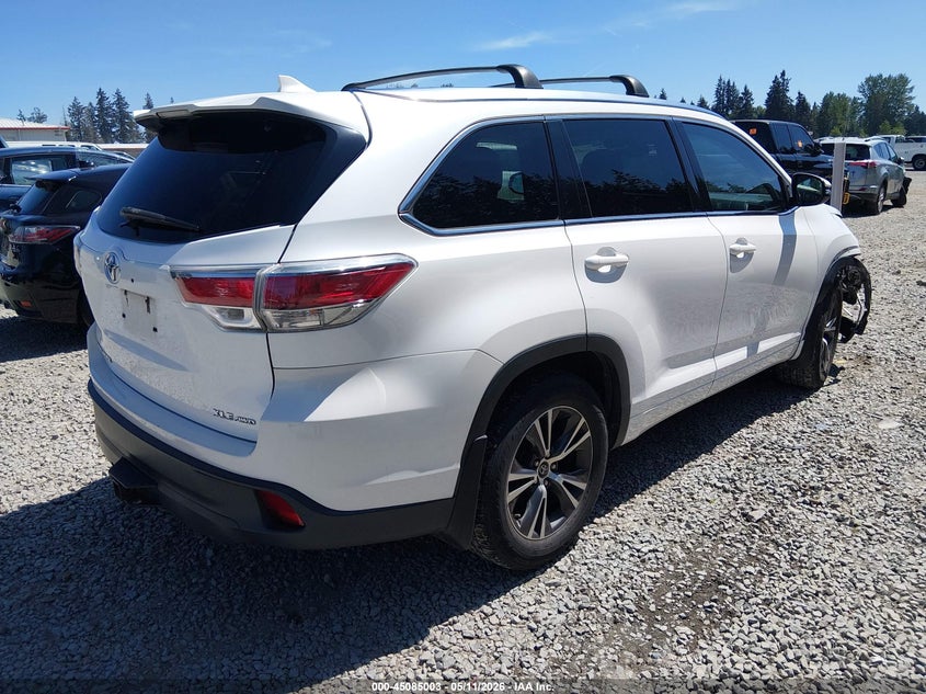 2016 Toyota Highlander VIN 5TDJKRFH2GS305894 IAAI salvage auction — RIGHT FRONT, Bill Of Sale (Washington), sold $6,700 on 2026-08-01 (photo 4)