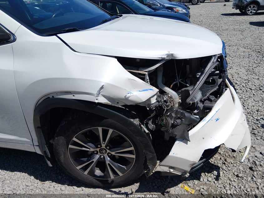 2016 Toyota Highlander VIN 5TDJKRFH2GS305894 IAAI salvage auction — RIGHT FRONT, Bill Of Sale (Washington), sold $6,700 on 2026-08-01 (photo 6)