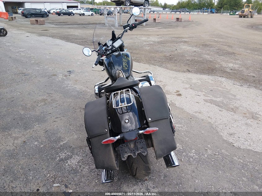 2021 BMW R 18 VIN WB10L2305M6E47991 IAAI salvage auction — EXTERIOR BURN, Salvage (Ohio), sold $2,300 on 2026-07-08 (photo 6)