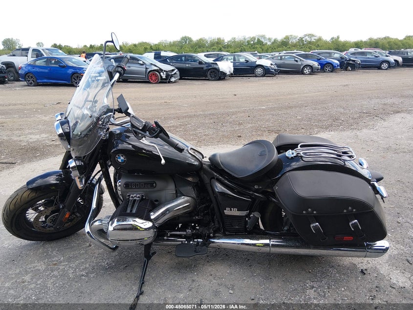 2021 BMW R 18 VIN WB10L2305M6E47991 IAAI salvage auction — EXTERIOR BURN, Salvage (Ohio), sold $2,300 on 2026-07-08 (photo 9)