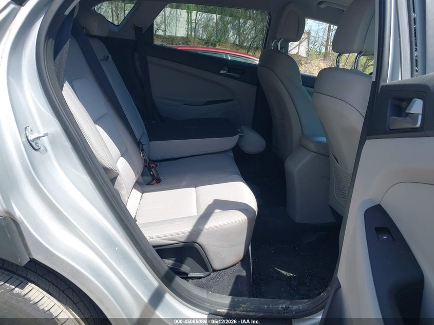 2018 Hyundai Tucson VIN KM8J3CA40JU757212 IAAI salvage auction — RIGHT REAR, Salvage Title, sold $2,550 on 2026-07-30 (photo 8)
