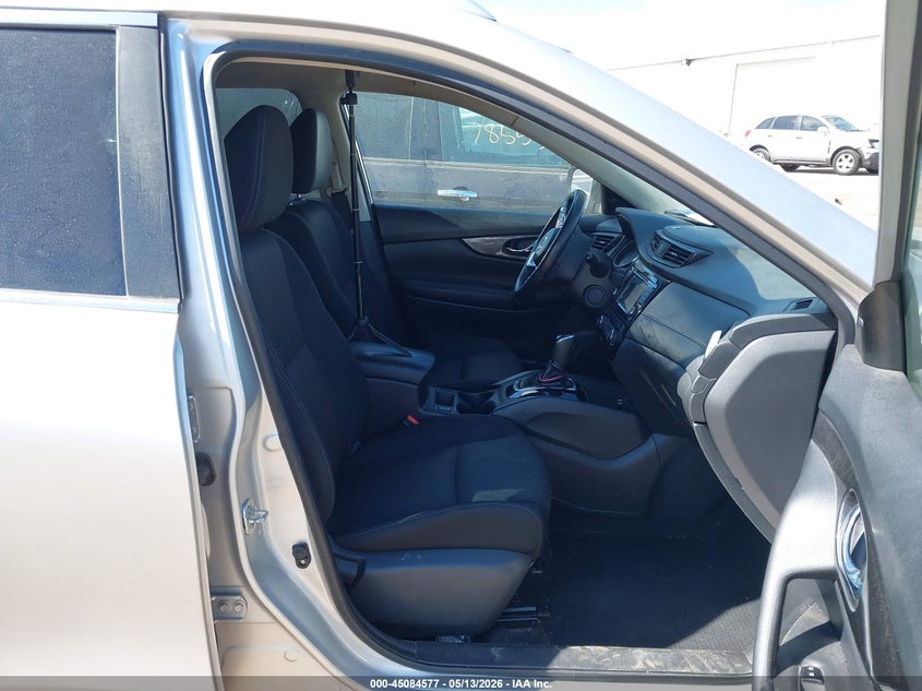 2020 Nissan Rogue VIN KNMAT2MV4LP500770 IAAI salvage auction — FRONT END, Salvage (Illinois), sold $2,200 on 2026-07-15 (photo 5)