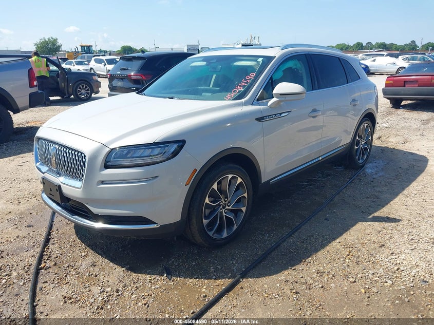 2023 Lincoln Nautilus VIN 2LMPJ8KP5PBL15647 IAAI salvage auction — RIGHT SIDE, Salvage (Alabama), sold $5,025 on 2026-07-11 (photo 2)