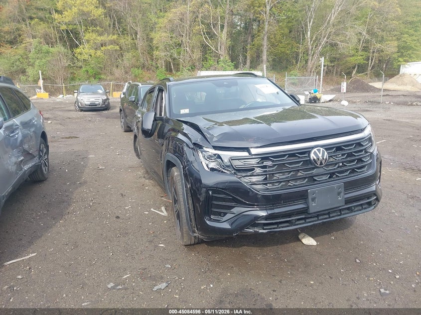 2025 Volkswagen Atlas cross sport VIN 1V2AE2CA3SC200912 IAAI salvage auction — RIGHT SIDE, Salvage (Massachusetts), sold $12,375 on 2026-07-14 (photo 1)