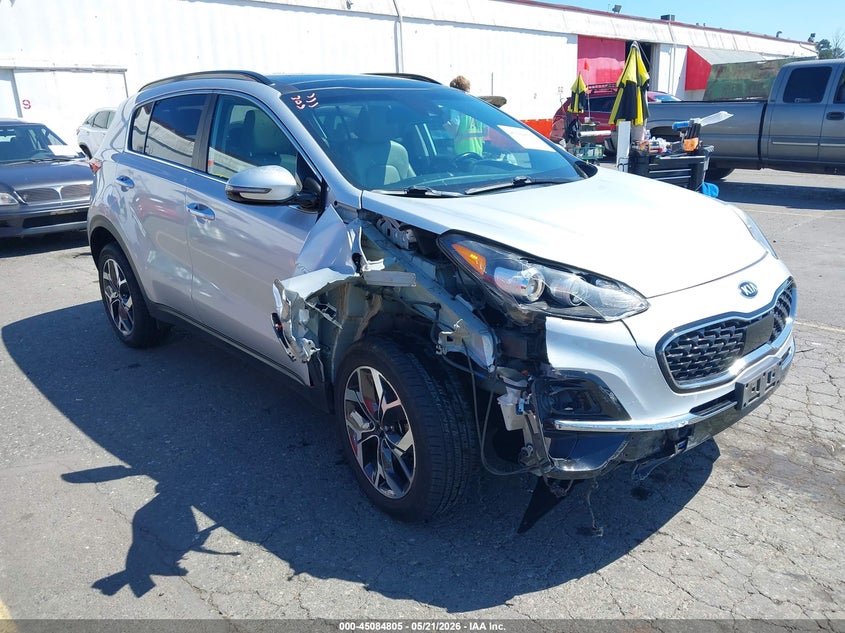 2020 Kia Sportage VIN KNDPNCAC7L7809503 IAAI salvage auction — RIGHT FRONT, Salvage (Oregon), sold $3,650 on 2026-07-30 (photo 1)