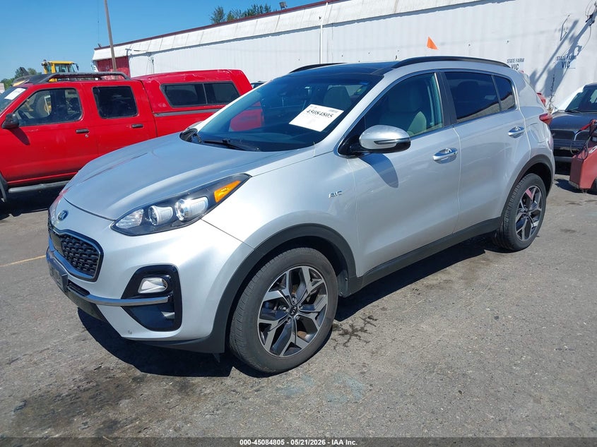 2020 Kia Sportage VIN KNDPNCAC7L7809503 IAAI salvage auction — RIGHT FRONT, Salvage (Oregon), sold $3,650 on 2026-07-30 (photo 2)