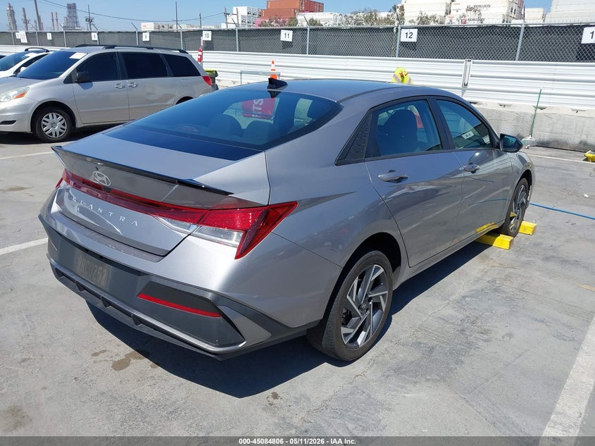 2025 Hyundai Elantra VIN KMHLM4DG2SU902673 IAAI salvage auction — LEFT SIDE, Salvage (California), sold $5,700 on 2026-07-15 (photo 4)