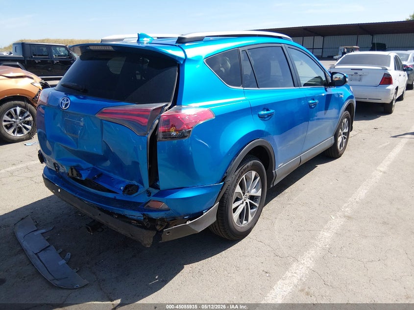 2017 Toyota Rav 4 VIN JTMRJREV6HD085251 IAAI salvage auction — REAR END, Salvage (California), sold $3,750 on 2026-07-29 (photo 4)