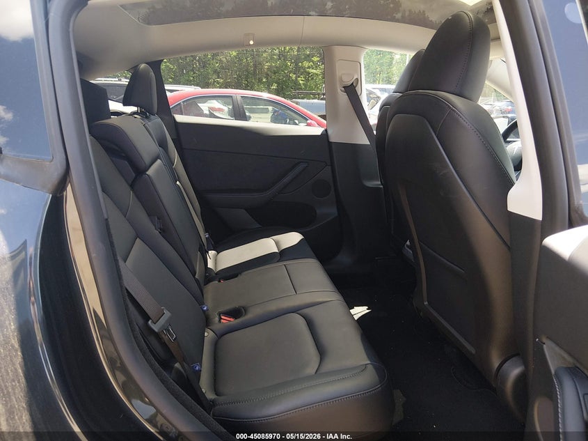 2025 Tesla Model y VIN 7SAYGDEE8SF304968 IAAI salvage auction — FRONT END, Salvage - Greater Than 75% (Maryland), sold $14,400 on 2026-07-31 (photo 8)