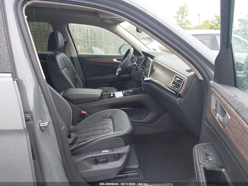 2026 Volkswagen Atlas VIN 1V2FN2CA3TC537216 IAAI salvage auction — REAR END, Salvage (Virginia), sold $17,600 on 2026-07-29 (photo 5)