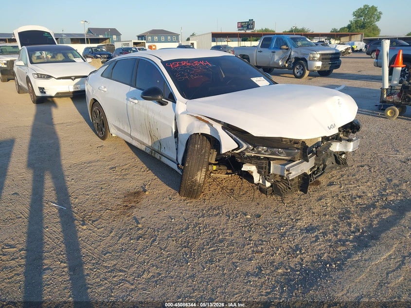 2024 Kia K5 VIN 5XXG64J27RG233339 IAAI salvage auction — RIGHT FRONT, Salvage (Texas), sold $3,550 on 2026-07-29 (photo 1)