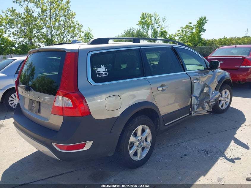2013 Volvo Xc70 VIN YV4952BL6D1166368 IAAI salvage auction — RIGHT SIDE, Salvage (Idaho), sold $2,200 on 2026-07-07 (photo 4)
