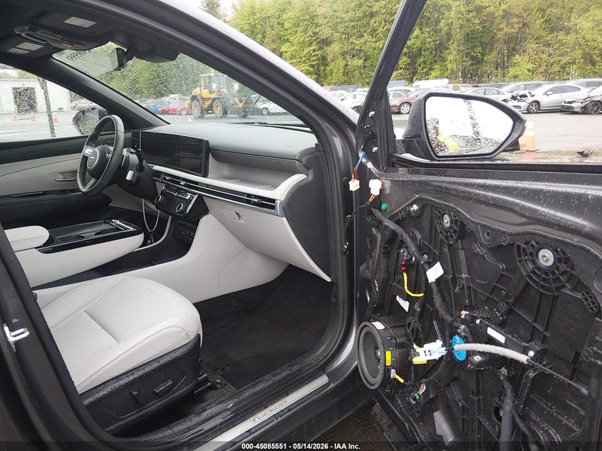 2025 Hyundai Tucson VIN KM8JEDD18SU344067 IAAI salvage auction — FRONT END, Salvage (Connecticut), sold $11,600 on 2026-07-09 (photo 5)