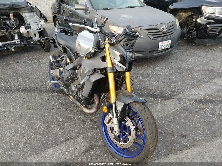 2025 Yamaha Mt VIN JYARN95Y6SA000606 IAAI salvage auction — FRONT & REAR, Salvage (California), sold $1,050 on 2026-07-30 (photo 1)