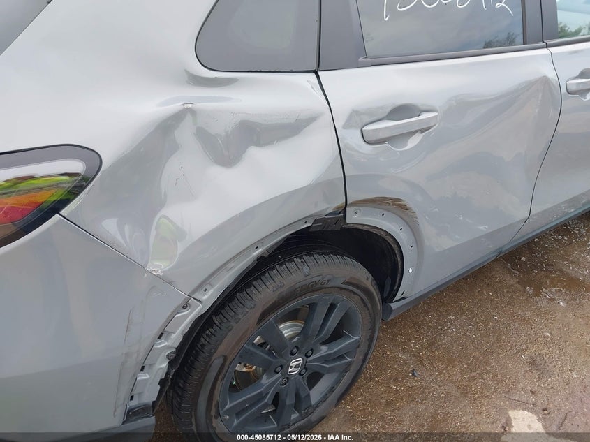 2026 Honda Hr-v VIN 3CZRZ2H57TM721436 IAAI salvage auction — RIGHT SIDE, Salvage (Indiana), sold $9,100 on 2026-07-28 (photo 6)