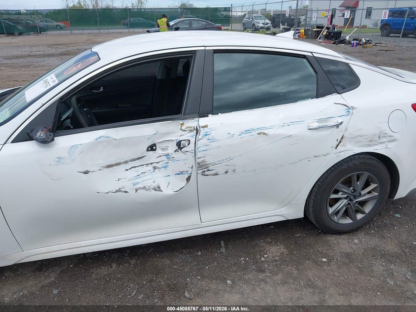 2019 Kia Optima VIN 5XXGT4L3XKG368819 IAAI salvage auction — THEFT, Mv-907A (New York), sold $800 on 2026-07-21 (photo 6)