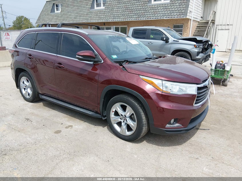 2016 Toyota Highlander VIN 5TDDKRFH3GS352428 IAAI salvage auction — FRONT END, Salvage (Illinois), sold $6,600 on 2026-07-14 (photo 1)