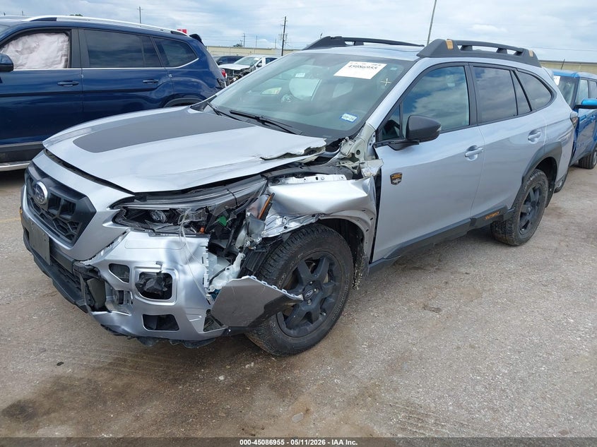 2025 Subaru Outback VIN 4S4BTGUDXS3138342 IAAI salvage auction — LEFT FRONT, Original (Texas), sold $14,400 on 2026-07-29 (photo 2)