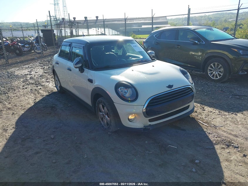 2017 Mini Hard top VIN WMWXU1C52H2D57941 IAAI salvage auction — RIGHT FRONT, Salvage (Pennsylvania), sold $1,100 on 2026-08-11 (photo 1)