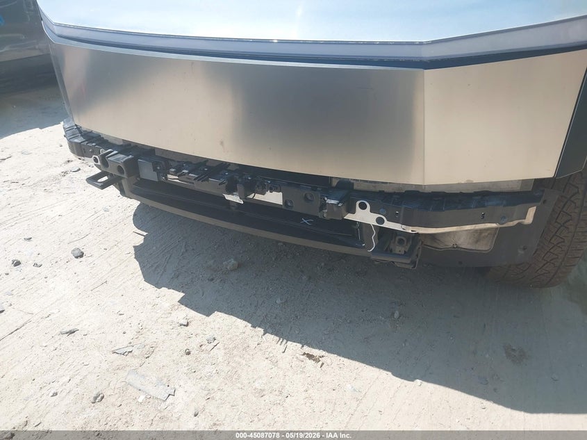 2024 Tesla Cybertruck VIN 7G2CEHEE7RA032602 IAAI salvage auction — UNDERCARRIAGE, Salvage (Massachusetts), sold $29,250 on 2026-07-23 (photo 6)