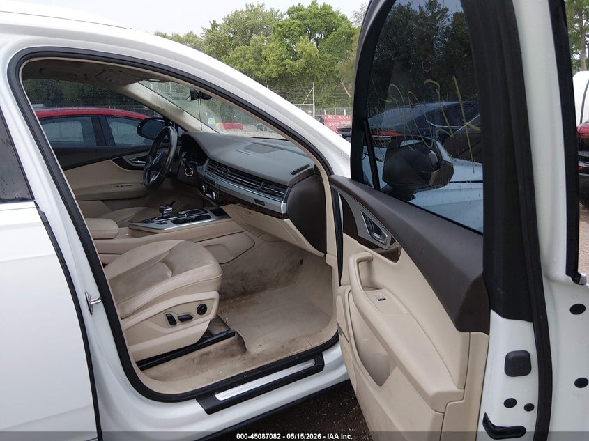 2018 Audi Q7 VIN WA1LHAF73JD035331 IAAI salvage auction — RIGHT FRONT, Clear (Indiana), sold $5,200 on 2026-07-18 (photo 5)