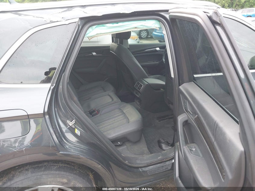 2018 Audi Q5 VIN WA1BNAFY1J2082317 IAAI salvage auction — ROLLOVER, Salvage Title, sold $2,450 on 2026-07-22 (photo 8)