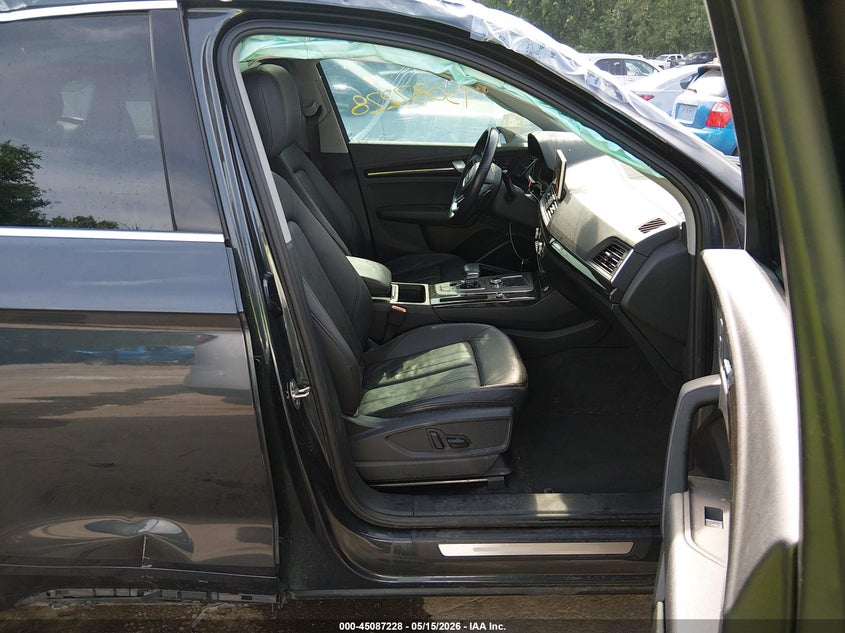 2018 Audi Q5 VIN WA1BNAFY1J2082317 IAAI salvage auction — ROLLOVER, Salvage Title, sold $2,450 on 2026-07-22 (photo 5)