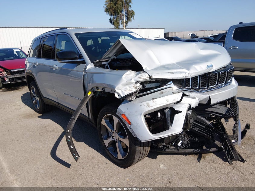 2023 Jeep Grand cherokee VIN 1C4RJYB62PC670811 IAAI salvage auction — FRONT END, Salvage (California), sold $9,725 on 2026-07-27 (photo 1)
