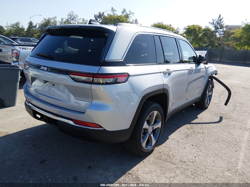 2023 Jeep Grand cherokee VIN 1C4RJYB62PC670811 IAAI salvage auction — FRONT END, Salvage (California), sold $9,725 on 2026-07-27 (photo 4)