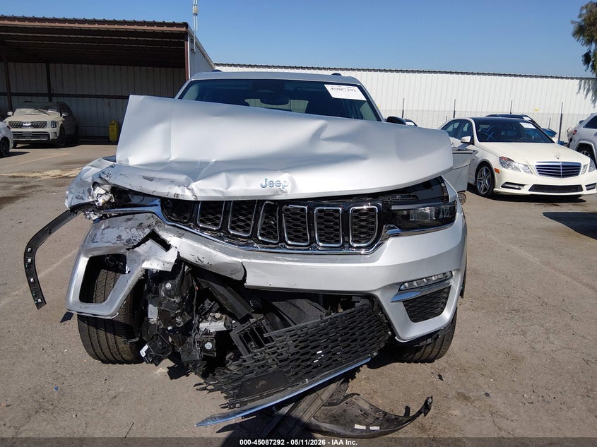 2023 Jeep Grand cherokee VIN 1C4RJYB62PC670811 IAAI salvage auction — FRONT END, Salvage (California), sold $9,725 on 2026-07-27 (photo 6)