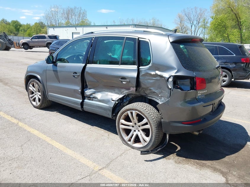 2016 Volkswagen Tiguan VIN WVGBV7AX1GW530012 IAAI salvage auction — SIDE, Clear (Michigan), sold $2,150 on 2026-08-17 (photo 3)