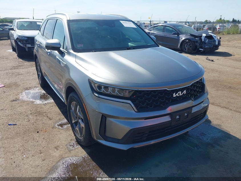 2022 Kia VIN KNDRG4LGXN5092800 IAAI salvage auction — LEFT SIDE, Salvage (California), sold $6,600 on 2026-07-29 (photo 1)