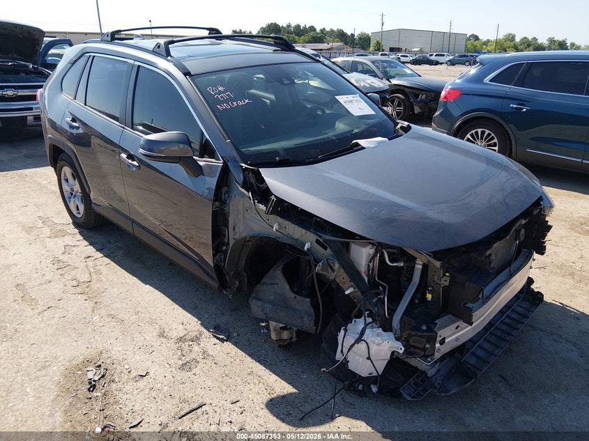 2019 Toyota Rav 4 VIN JTMW1RFV0KD032747 IAAI salvage auction — FRONT END, Original (Texas), sold $10,400 on 2026-07-29 (photo 1)