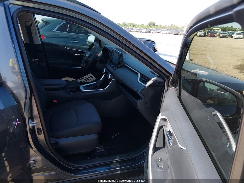 2019 Toyota Rav 4 VIN JTMW1RFV0KD032747 IAAI salvage auction — FRONT END, Original (Texas), sold $10,400 on 2026-07-29 (photo 5)