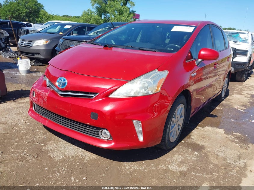 2013 Toyota Prius v VIN JTDZN3EUXD3228923 IAAI salvage auction — FRONT END, Clear (Oklahoma), sold $3,100 on 2026-07-08 (photo 2)