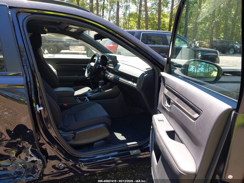 2026 Honda Cr-v VIN 7FARS6H53TE013727 IAAI salvage auction — ALL OVER, Salvage (Virginia), sold $8,800 on 2026-07-07 (photo 5)